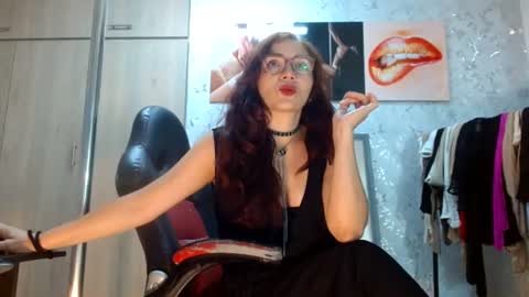 samanta_brownn_ online show from August 1, 11:27 am