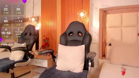 samantha   online show from July 20, 8:06 am