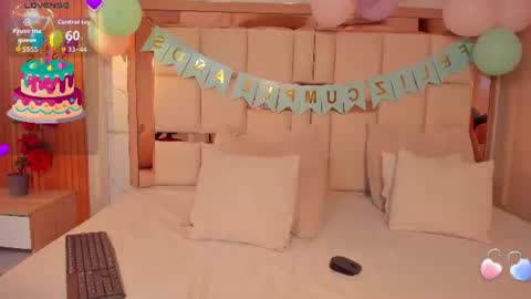 samantha   online show from August 6, 7:29 am