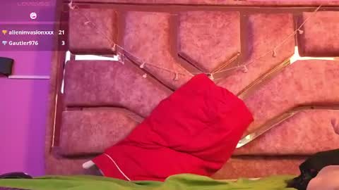 samantaa_liov online show from August 7, 12:21 am