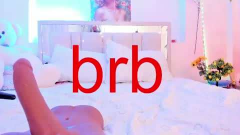 samantaa_roberts1 online show from August 17, 1:49 pm