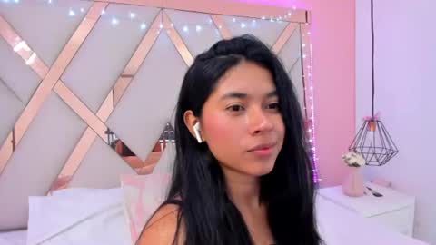 sam  online show from August 5, 5:49 am