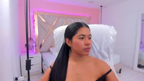 sam  online show from August 12, 7:33 am