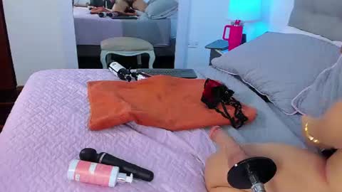 Samantha Vega online show from August 4, 9:56 pm