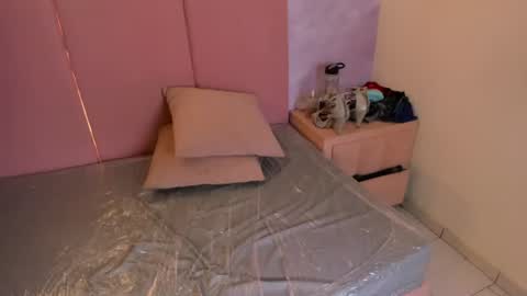 samantha_aura online show from August 6, 11:09 am
