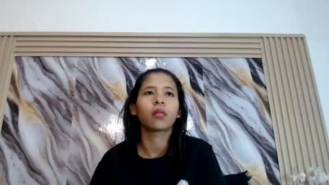 lizzy online show from August 4, 3:58 am