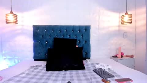 samantha_foxyy online show from August 15, 2:32 pm