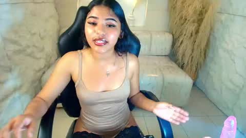 Sam  online show from August 14, 10:13 pm