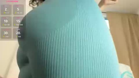 Samantha Ros online show from August 6, 3:00 pm