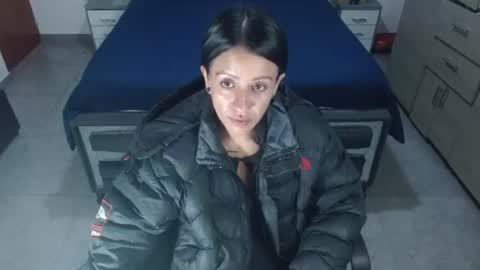 samantha singh1 online show from August 6, 6:01 am