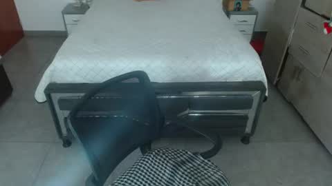 samantha singh1 online show from August 11, 3:14 pm