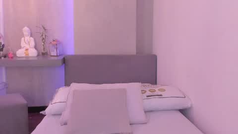 Samantha online show from August 11, 1:35 pm