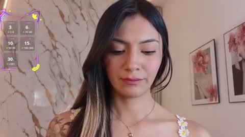 samanthaecheverry online show from August 8, 4:29 pm