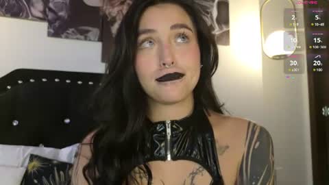 IGSamanthaGrant 10 online show from August 7, 1:27 am