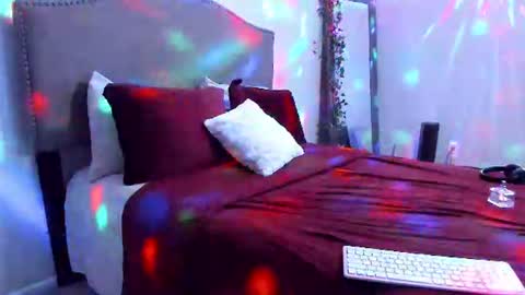 samatha1998 online show from August 3, 11:39 am