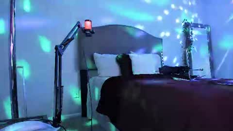 samatha1998 online show from August 12, 2:58 am