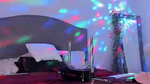samatha1998 online show from August 13, 2:58 am