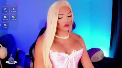 samatha_kuiz online show from August 15, 11:36 am