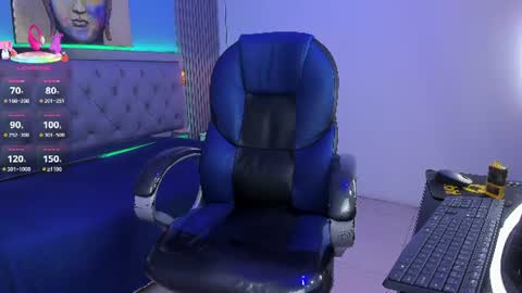 Sam online show from July 30, 1:29 pm