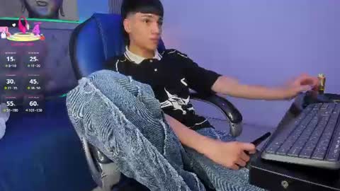Sam online show from July 31, 5:18 pm