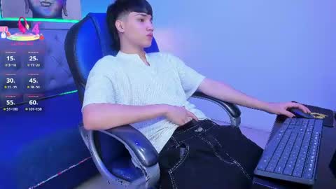 Sam online show from August 5, 12:36 pm
