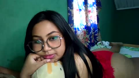 samiah768293 online show from June 18, 8:36 am