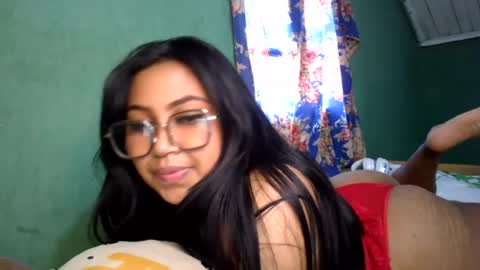 samiah768293 online show from June 18, 10:59 am
