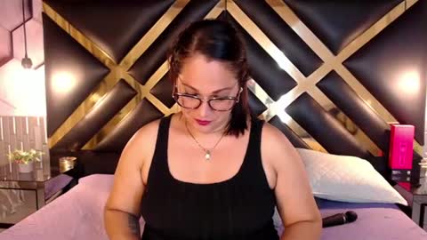 samira_lennox online show from August 11, 12:23 am