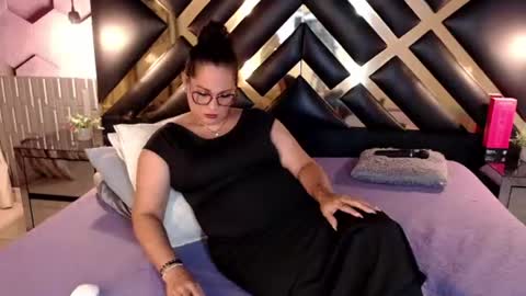 samira_lennox online show from August 12, 11:07 pm