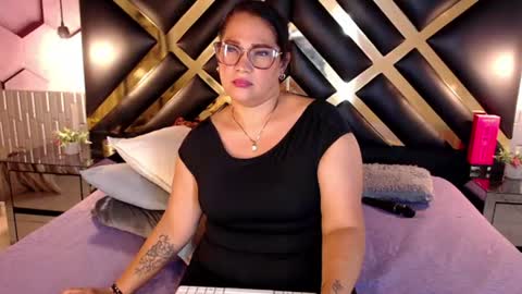 samira_lennox online show from August 13, 1:19 am