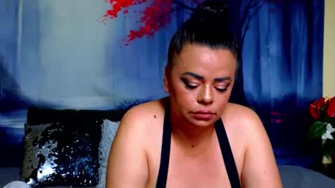     online show from May 20, 9:38 pm