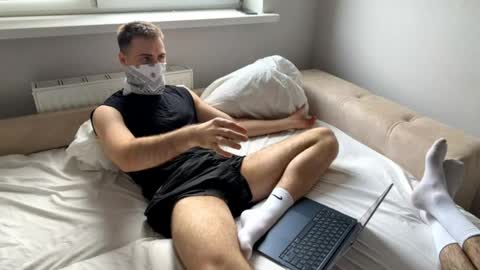 Sam online show from May 18, 9:43 am