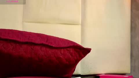 samm_angel online show from August 13, 9:45 am
