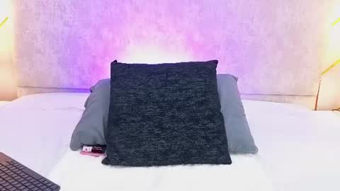 Sammi online show from August 13, 6:05 am