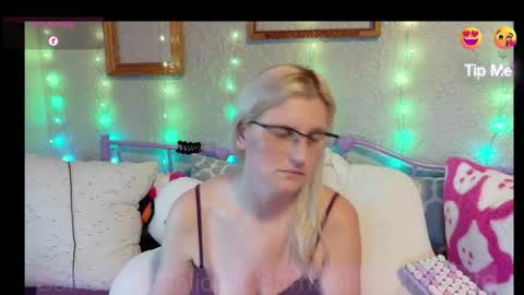 Samantha online show from June 14, 1:02 am