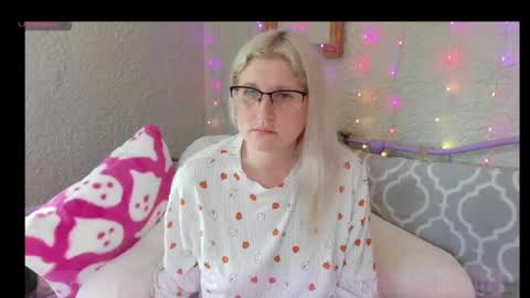Samantha online show from August 17, 1:38 pm