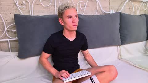 SAMM online show from May 8, 10:34 pm