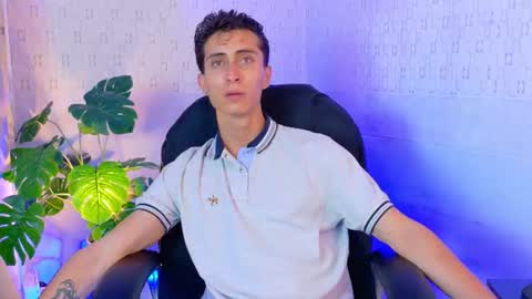 Sammy and Ithan online show from June 10, 11:28 am