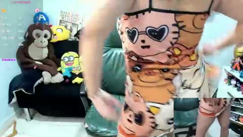 sammy_cute33 online show from June 20, 8:36 am