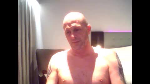 sammyb1821 online show from April 20, 7:52 pm