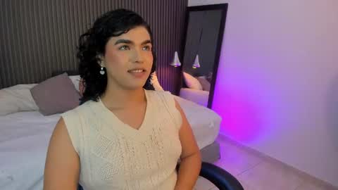 Axel online show from August 8, 11:05 pm
