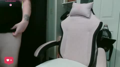 sammyraxx online show from August 12, 8:55 pm