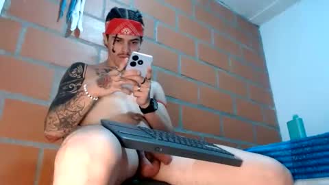 sammy model independiente online show from August 10, 1:23 pm