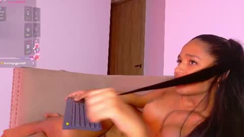 sammywish  online show from August 6, 4:33 am