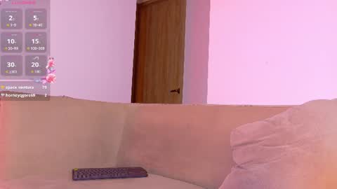 sammywish  online show from August 6, 5:39 am