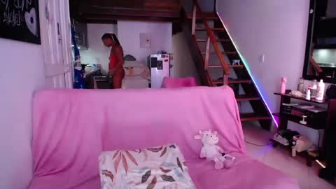 Samy doll online show from July 8, 7:51 pm