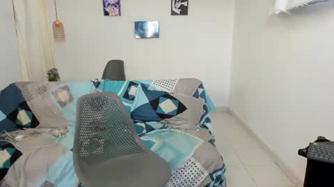 samxx_muscle online show from August 9, 2:07 pm