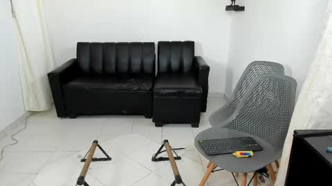 samxx_muscle online show from August 15, 1:26 pm