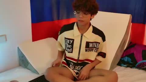 Sammy online show from August 12, 4:04 am