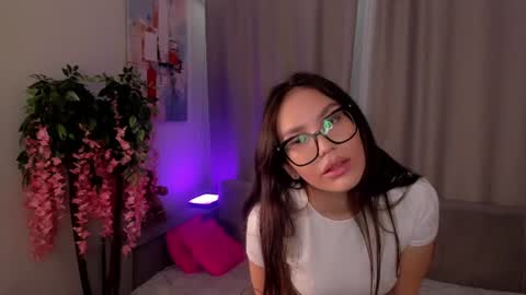 Ariella online show from August 12, 1:57 pm